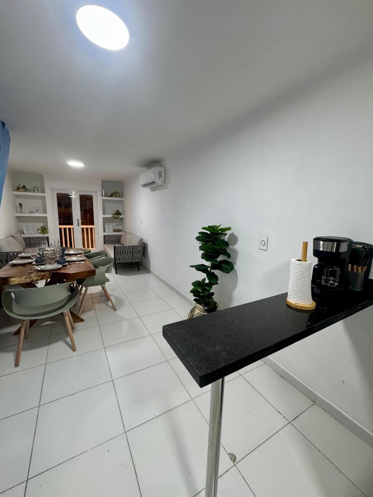 Cozy Duplex At Center *